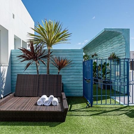 Apartamentos Turisticos La Boutique Del Mar Conil De La Frontera Exterior photo