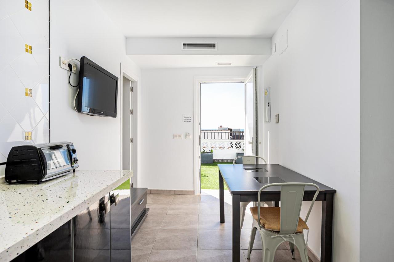 Apartamentos Turisticos La Boutique Del Mar Conil De La Frontera Exterior photo